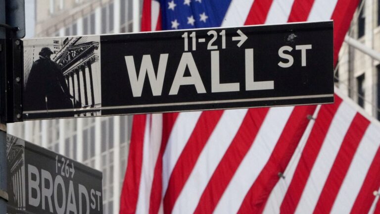 US markets close higher amid hopes of trade war de-escalation; S&amp;P 500 up 1.6%