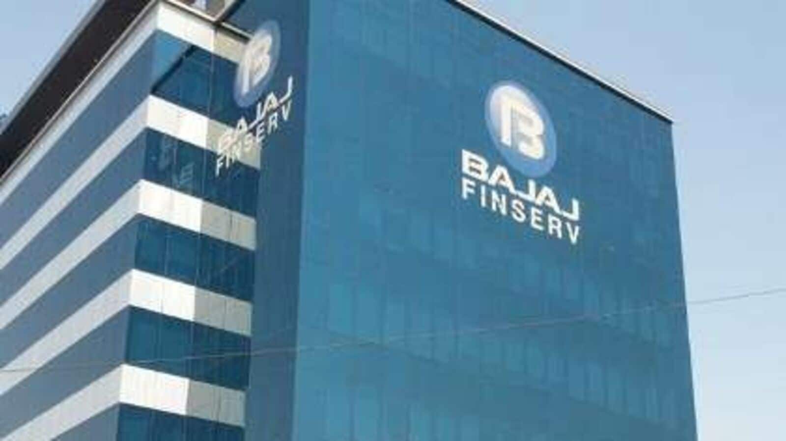 Bajaj Finance share price falls ahead of Q4 results today; Time to buy before dividend, stock split, bonus announcement?
