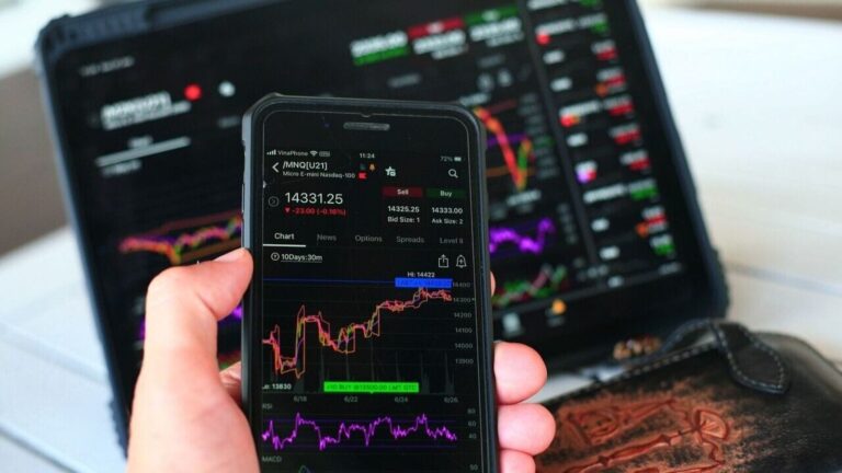 Circuit-to-circuit penny stock jumps despite volatile trend on Dalal Street