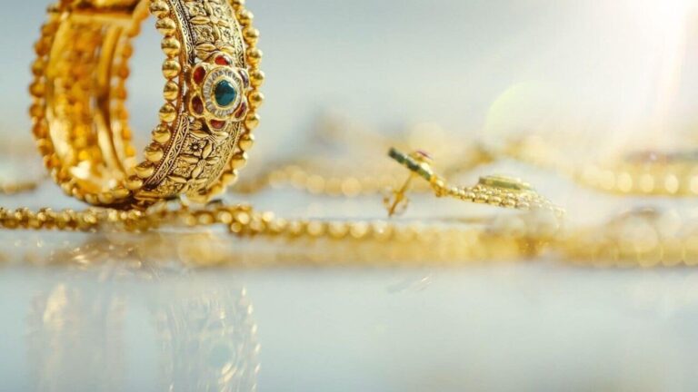 Senco Gold share price hits 5% upper circuit on strong Q4 business update