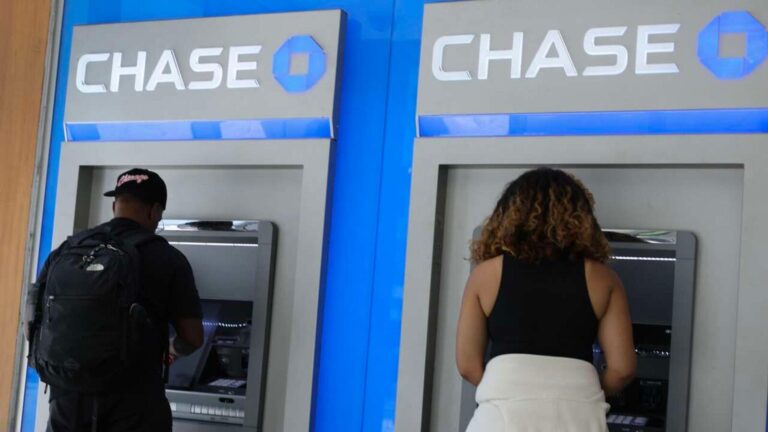 When tariffs are temporary tattoos, outlooks top earnings