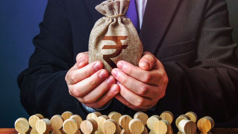 Banks take cue from RBI cut to slash deposit rates