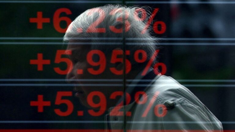 Hackers manipulate markets in $700 million illicit trading spree