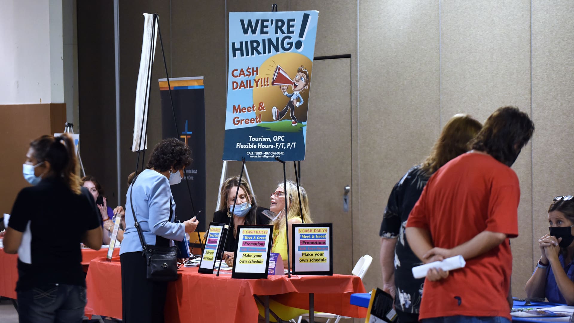U.S. payroll growth totals 177,000 in April, topping expectations