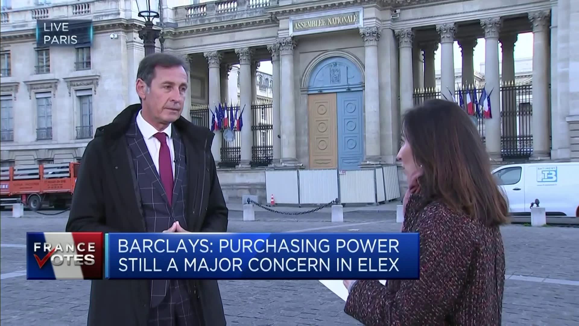 Economist discusses the 'risky' French election issue of increasing the retirement age