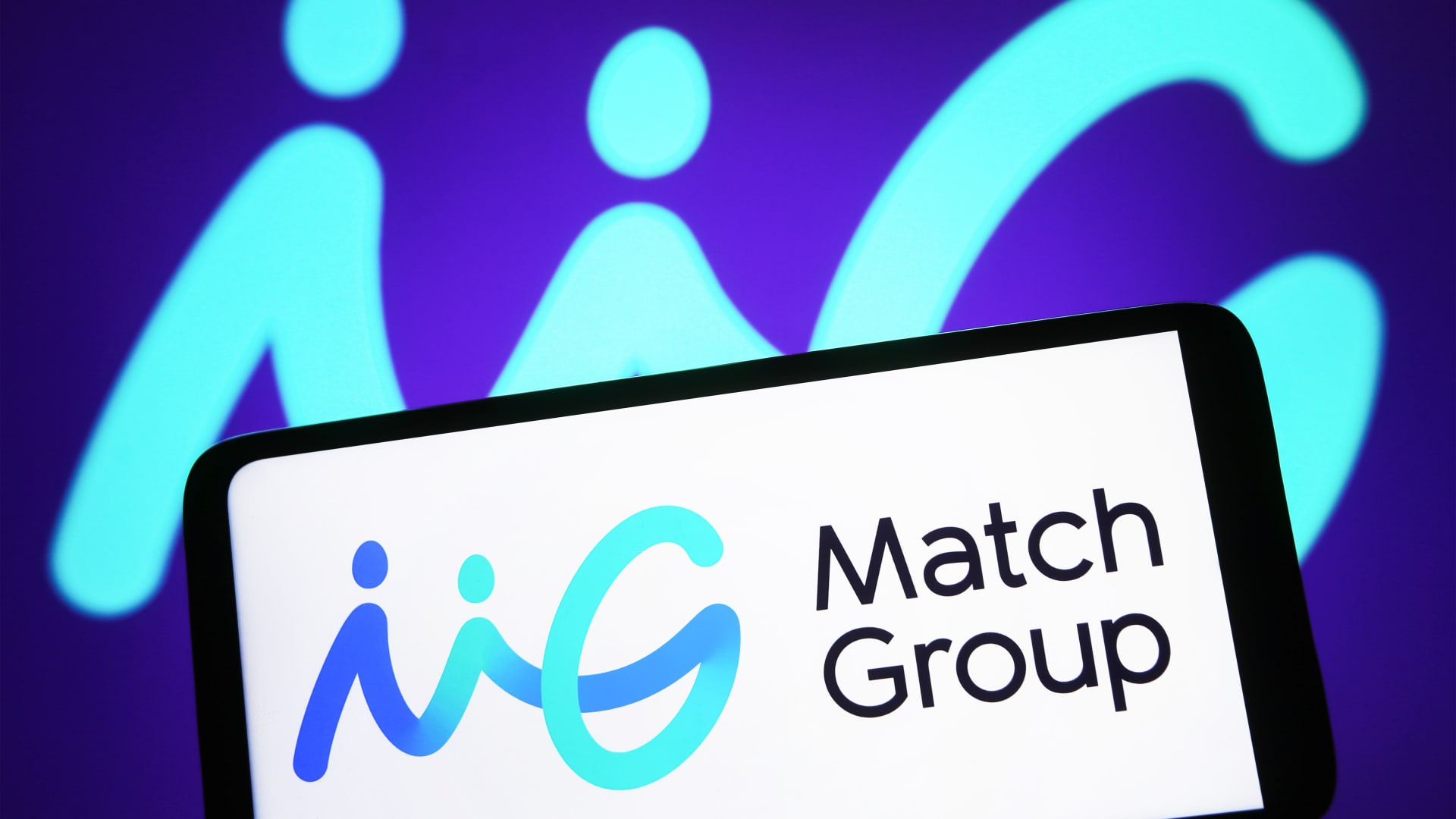 Tinder parent Match cuts 13% of workforce, forecasts revenue above estimates