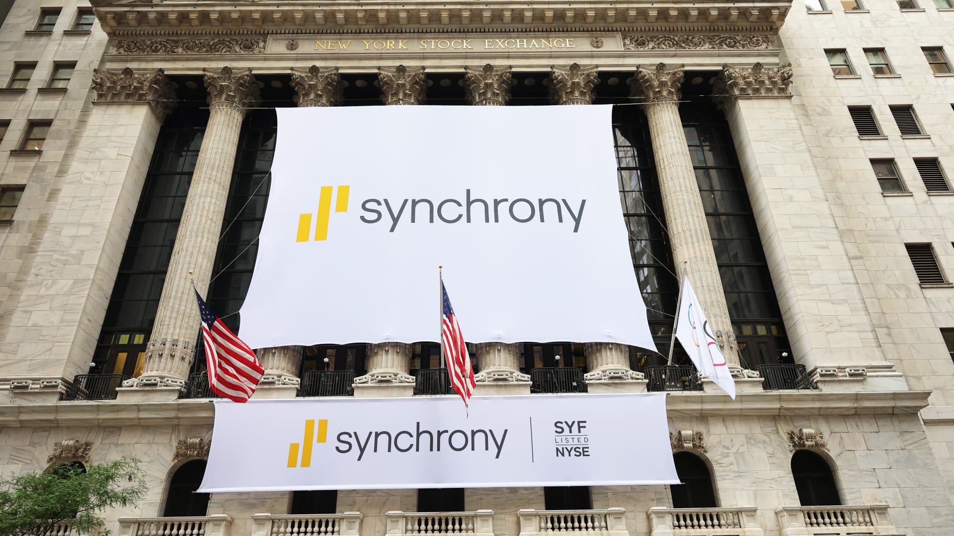 Banks are keeping credit card rates high even after the CFPB rule they blamed for high APRs was killed