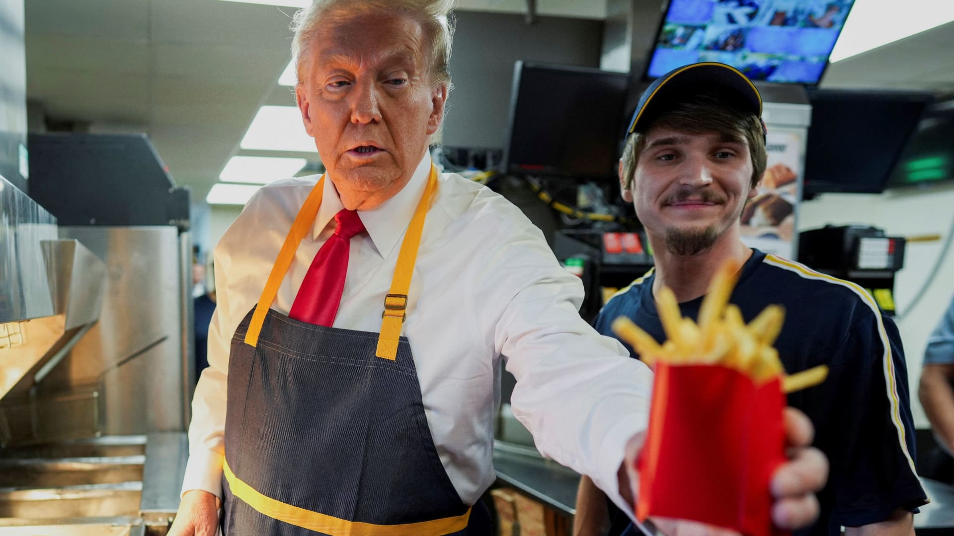 McDonald's lackluster quarter paints a murky picture for 2 portfolio stocks