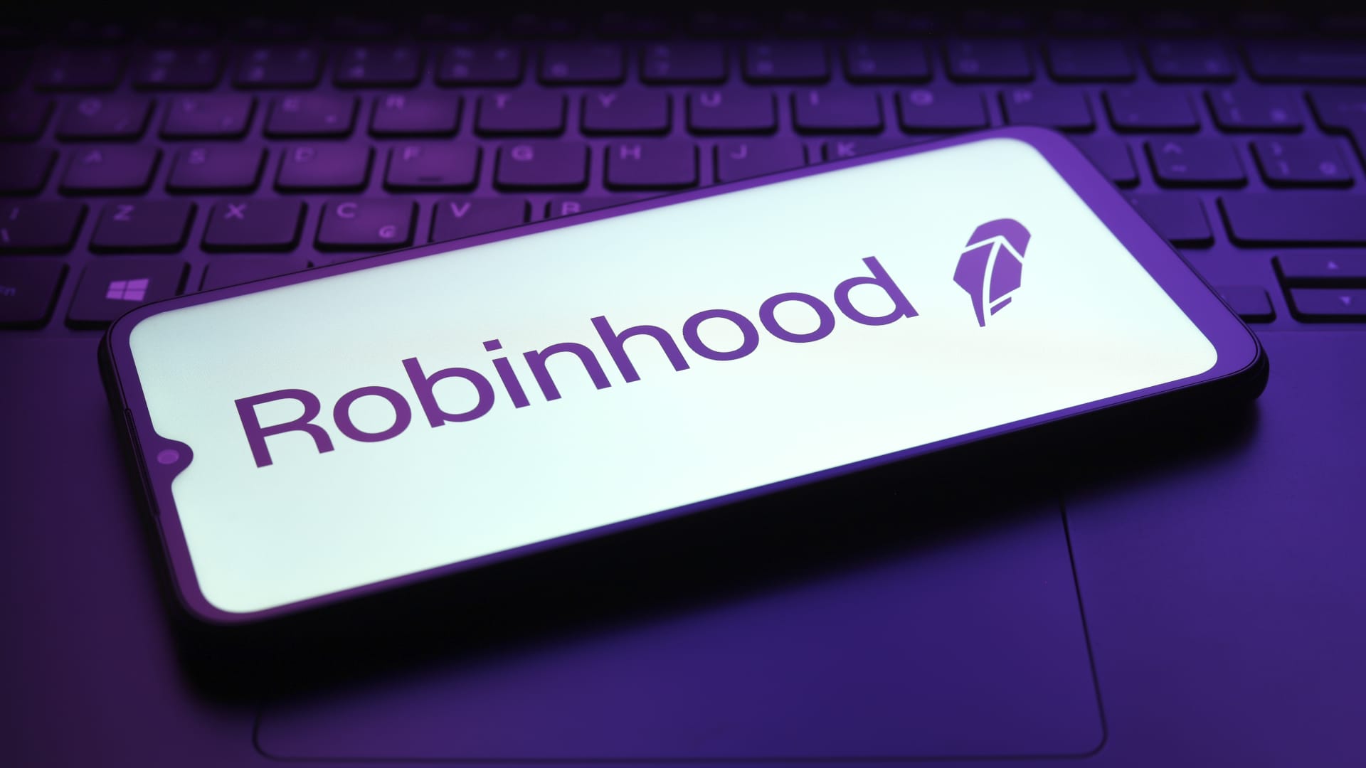Robinhood woos Canadian crypto users with nearly $180 million WonderFi purchase