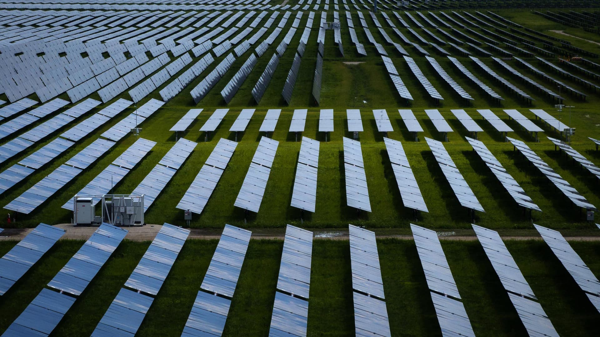 Solar stocks plunge as Republican tax bill worse than feared for clean energy