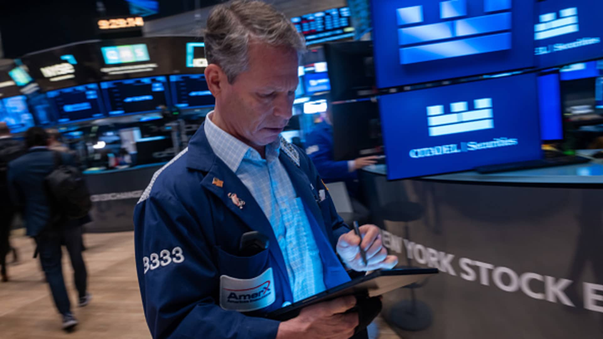 Wells Fargo says S&P 500 could retest the lows