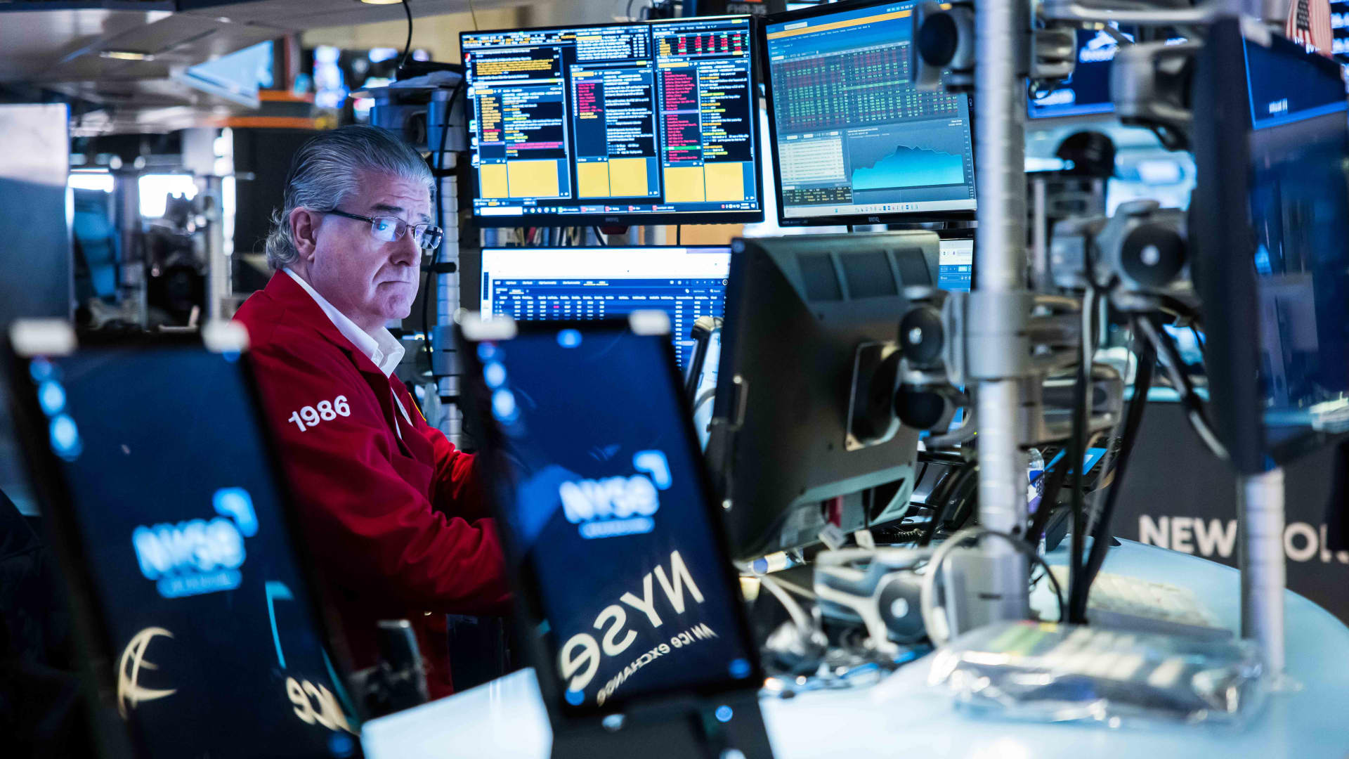 Stock futures tick higher as investors try to look past economic worries, deficit fears: Live updates