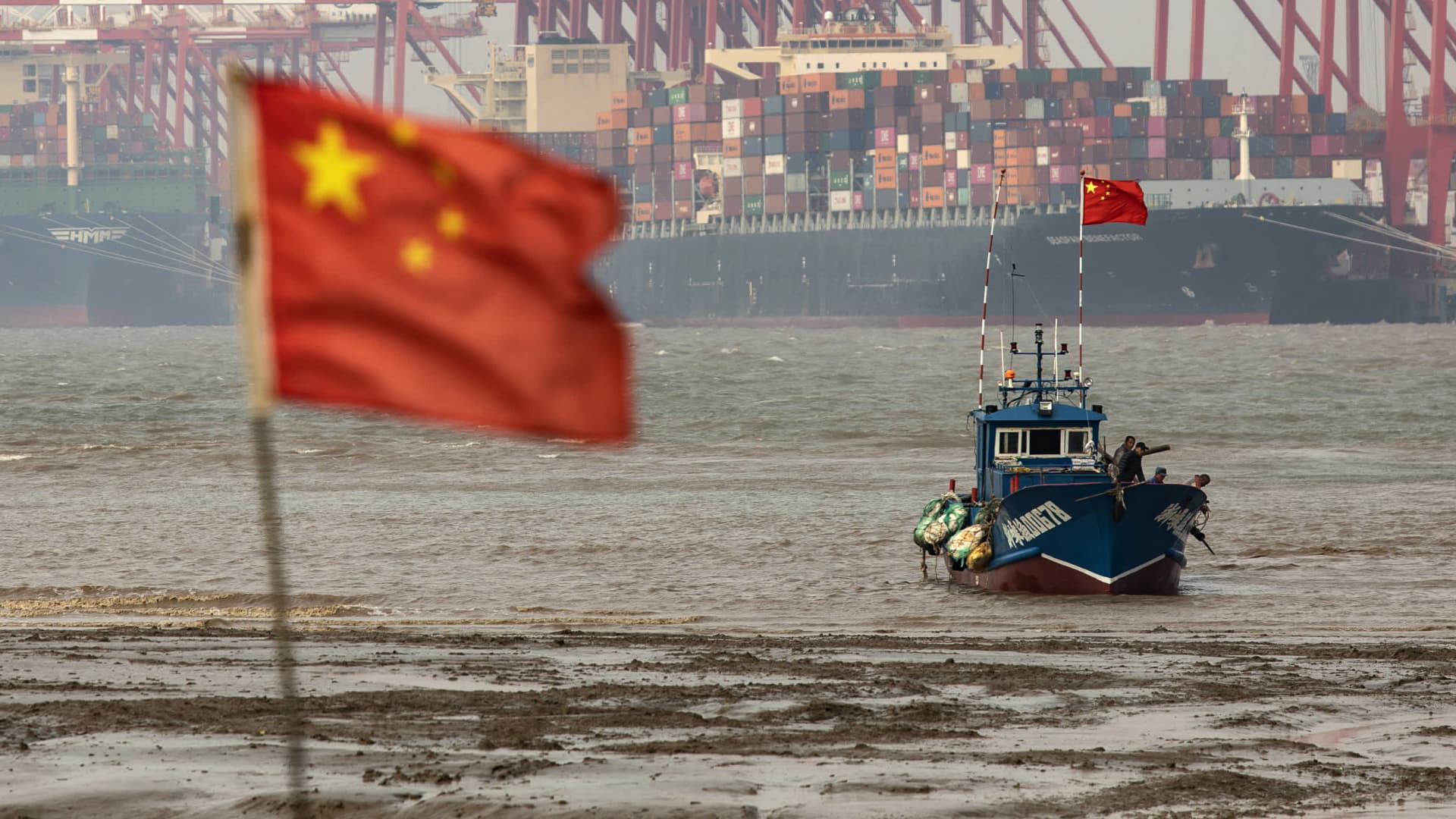 Hong Kong stocks lead gains in Asia-Pacific as China lays out plans to ease policy