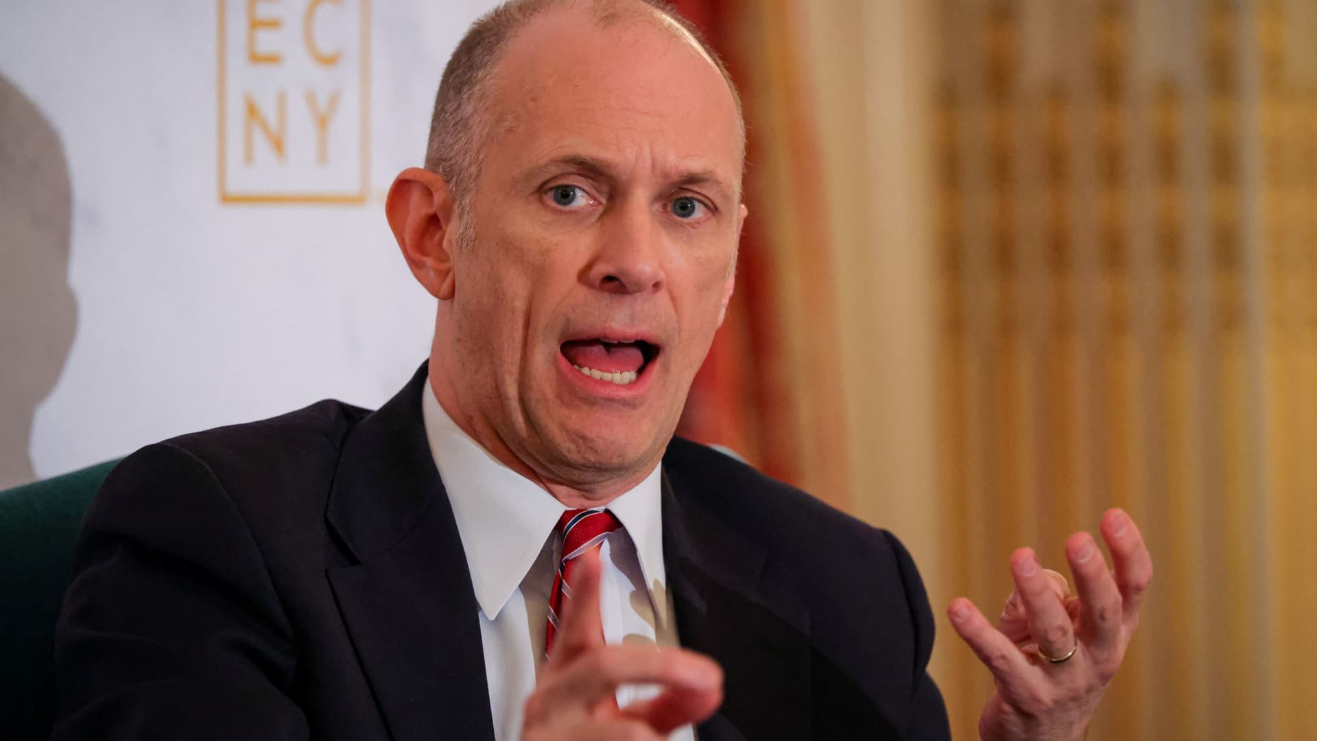 Fed's Goolsbee: Data still noisy as Fed waits to understand tariff impacts