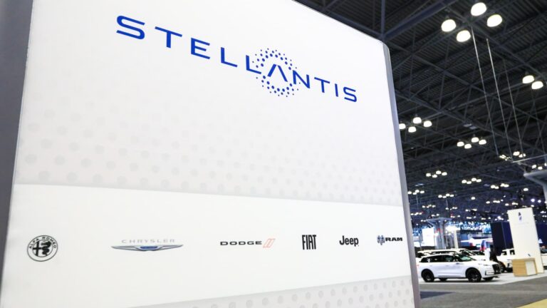 Amazon's in-car software deal with Stellantis fizzles, Reuters reports