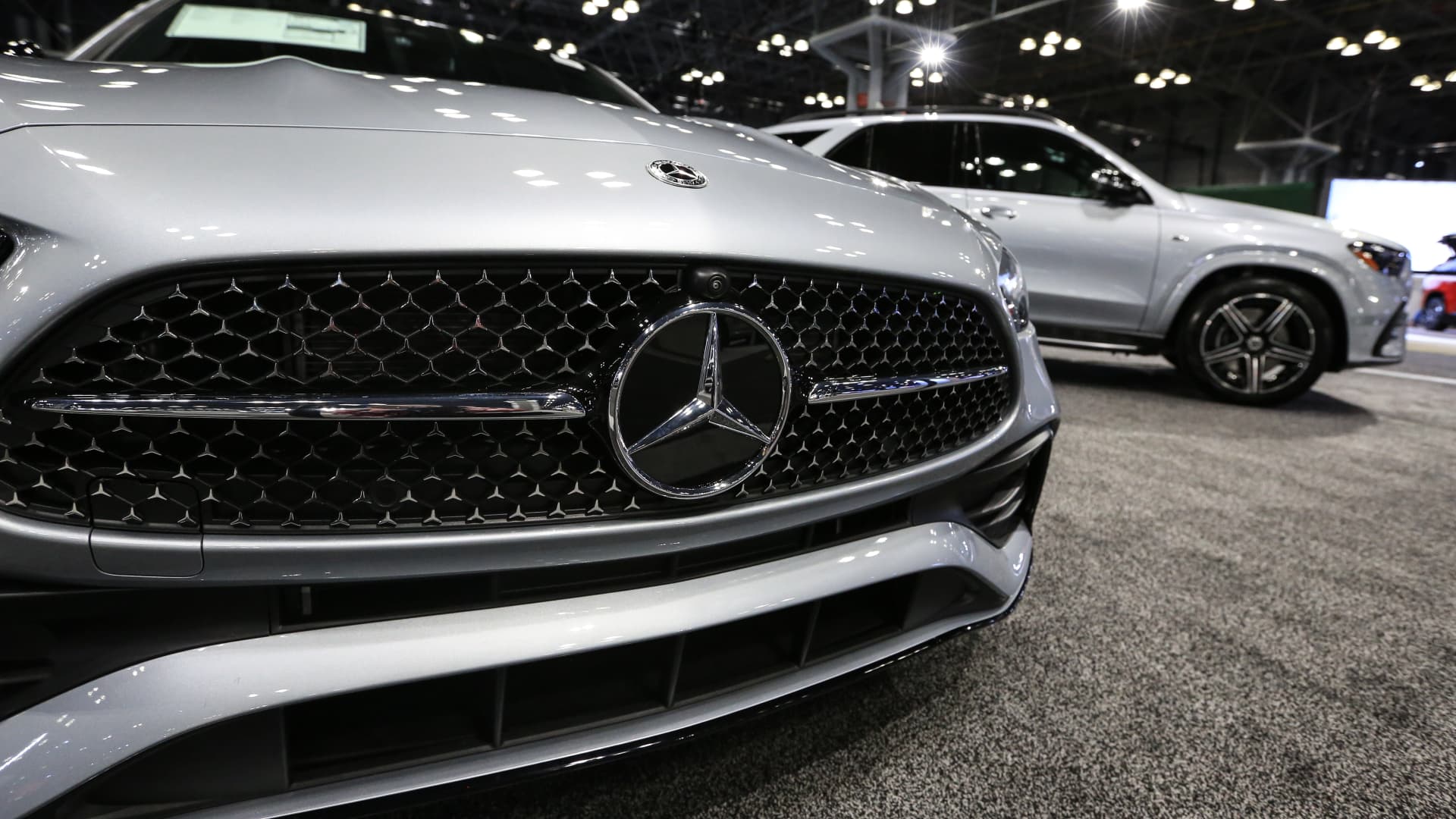 Auto giants ditch financial guidance as industry reels from Trump tariff chaos