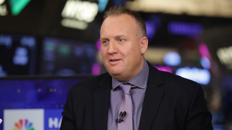 Best stocks: Why this dining stock is hitting highs, even though Josh Brown never eats at Olive Garden