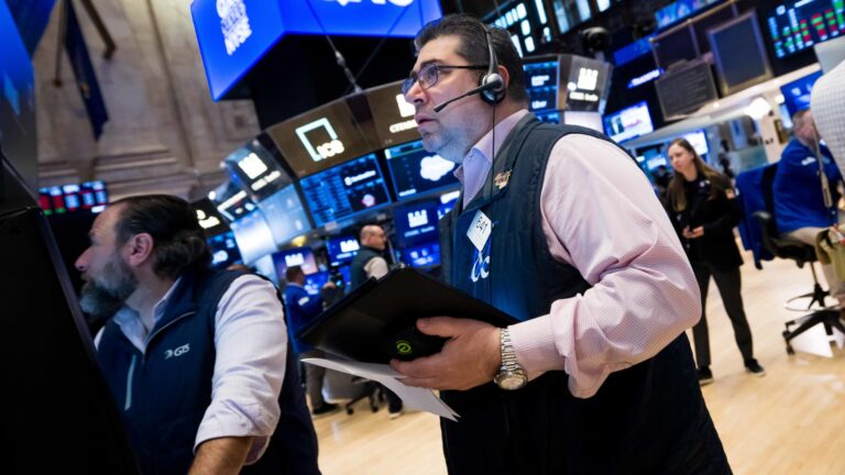 Goldman notes past historic rallies did not mark bear market bottoms
