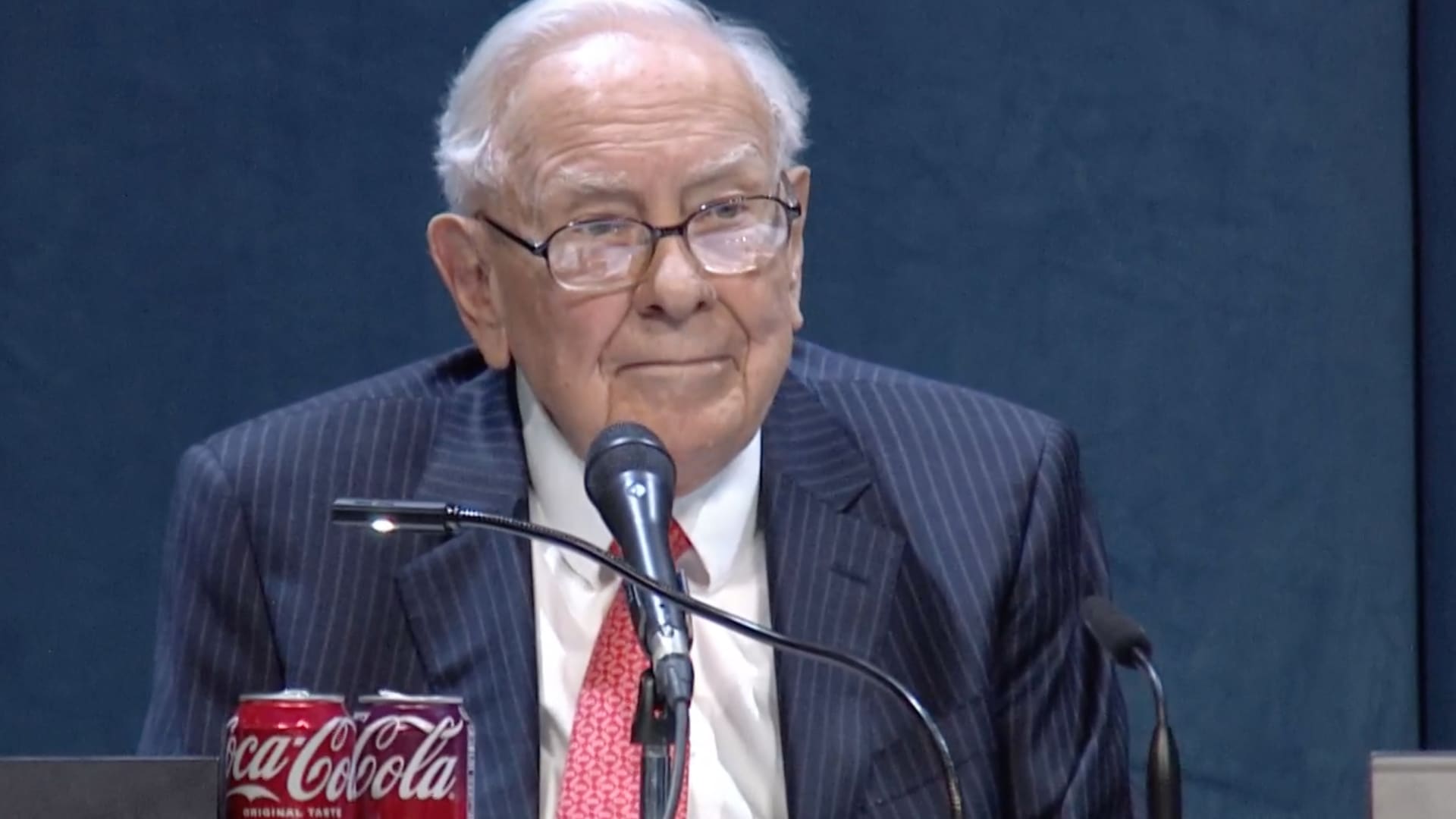 Warren Buffett says a good business is like a 'castle'—how he spots the best ones to invest in