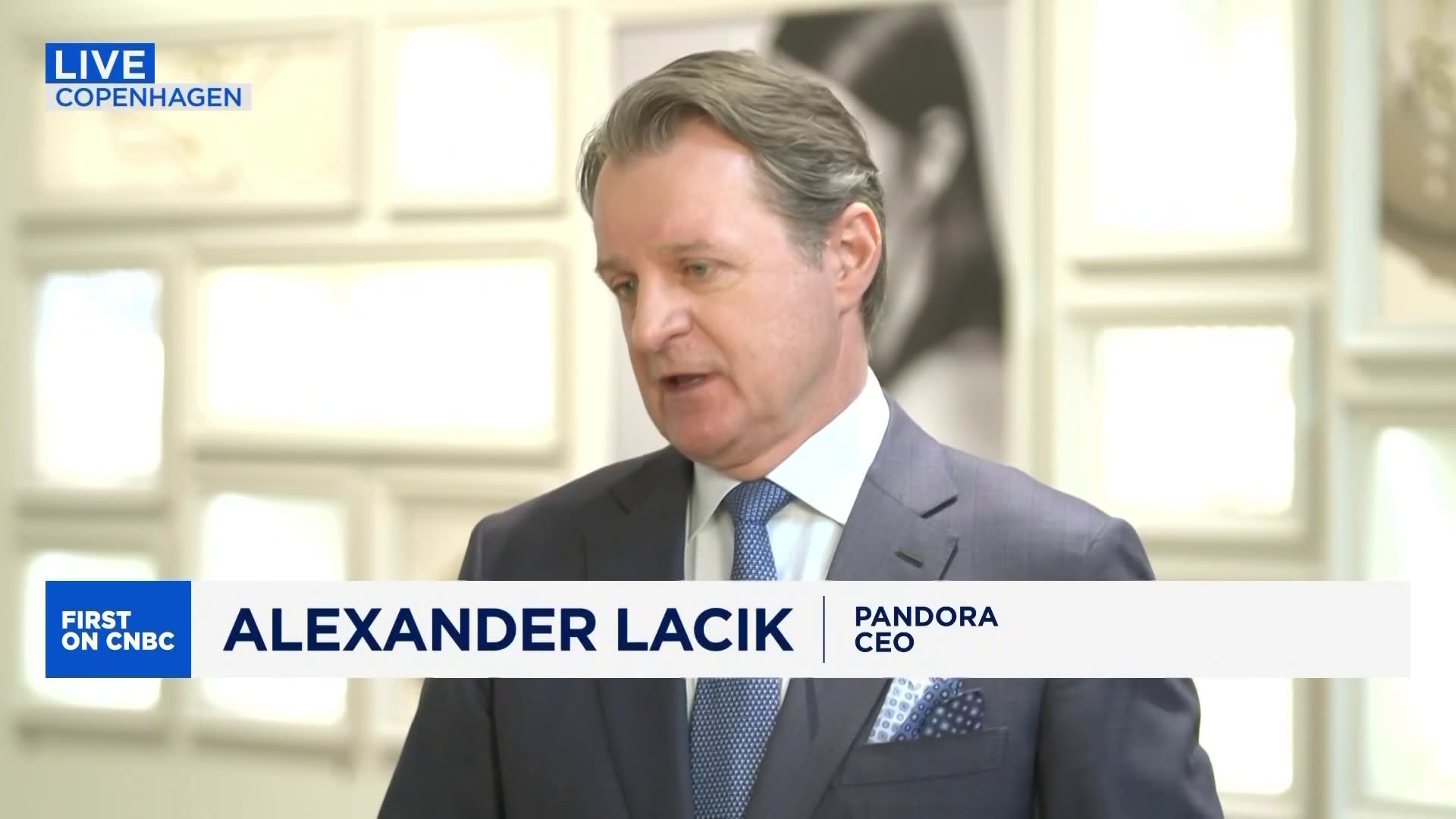 Lowered guidance purely driven by dollar weakness, Pandora CEO says
