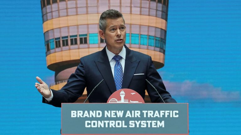 U.S. plans to spend billions to update air-traffic control system