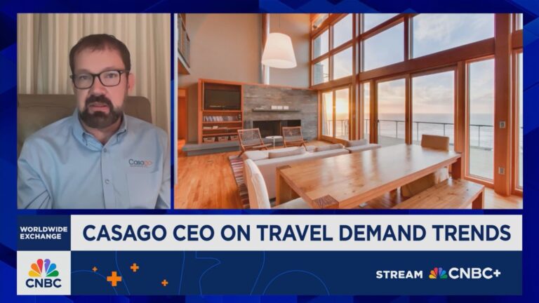 Schwab: People are holding onto their money, booking last minute