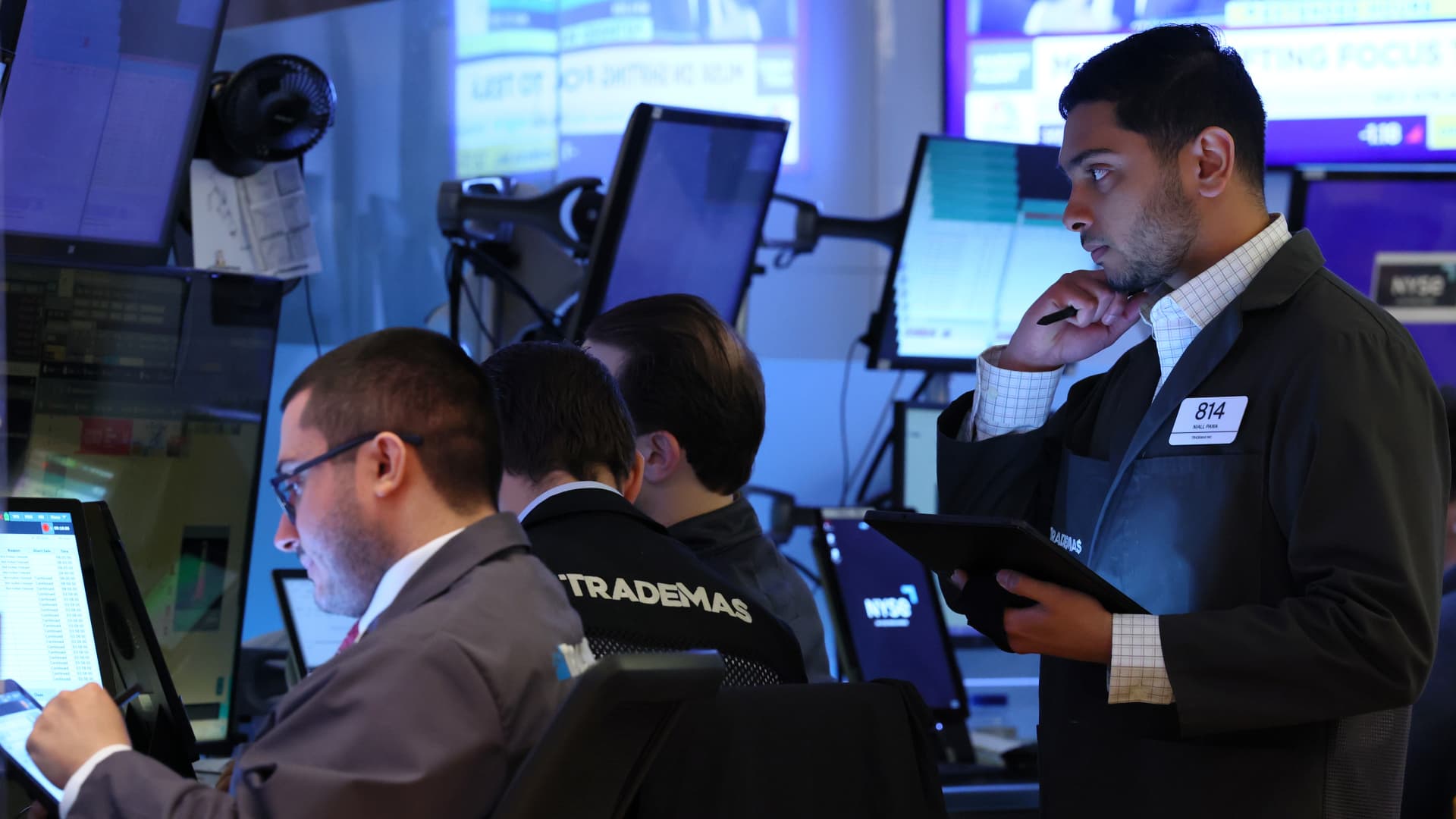 There's a 'weird dichotomy' between the Magnificent Seven and the rest of the market