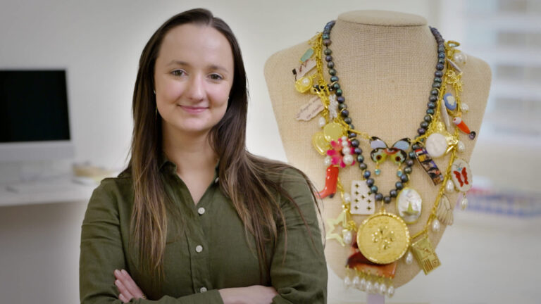 I started a handmade jewelry business in my bedroom—today it brings in over $500K