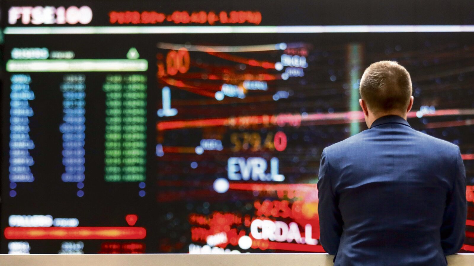 London's FTSE 100’s best winning streak since 2017 pauses on grim earnings, Llyods down 3%