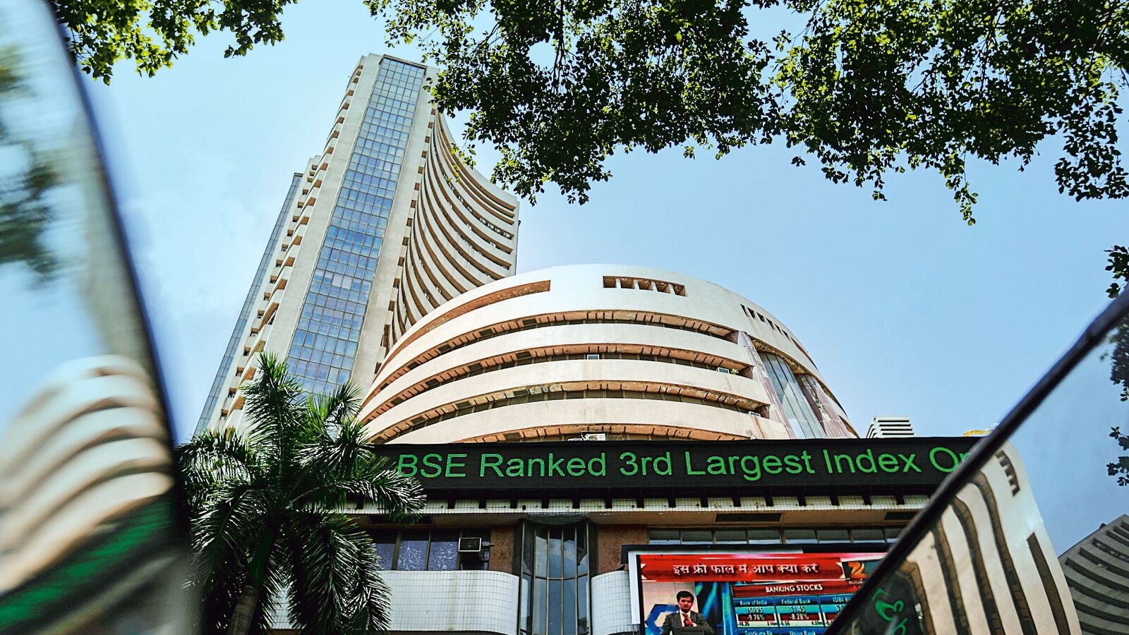 BSE Q4 Results: Net profit skyrockets 364% YoY to  ₹493 crore, final dividend of  ₹23/share declared. Details here