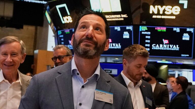 Wall Street today: US stocks edge lower after new Trump tariffs rekindle trade war worries