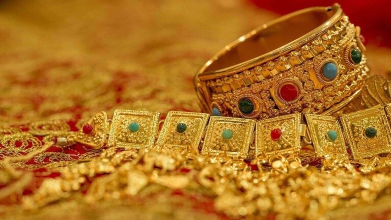 Gold rate today: Yellow metal jumps on easing US-China tariff tension, soft US dollar rates