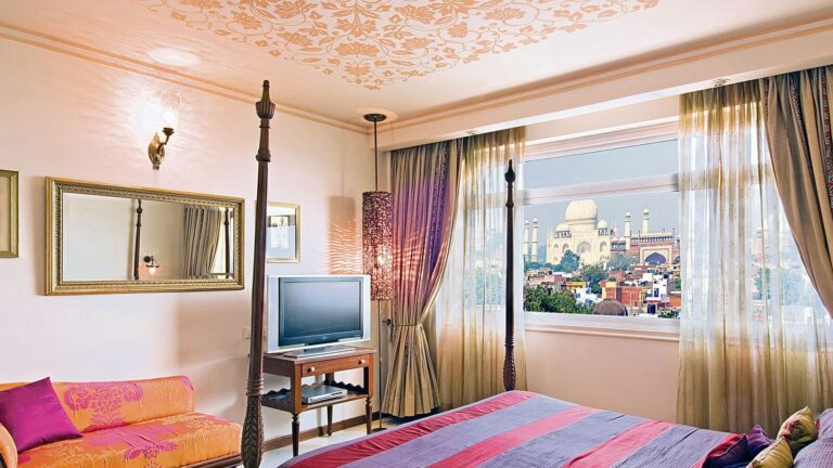 Indian Hotels share price declines 4% post Q4 results. Should you buy or sell this Rakesh Jhunjhunwala portfolio stock?