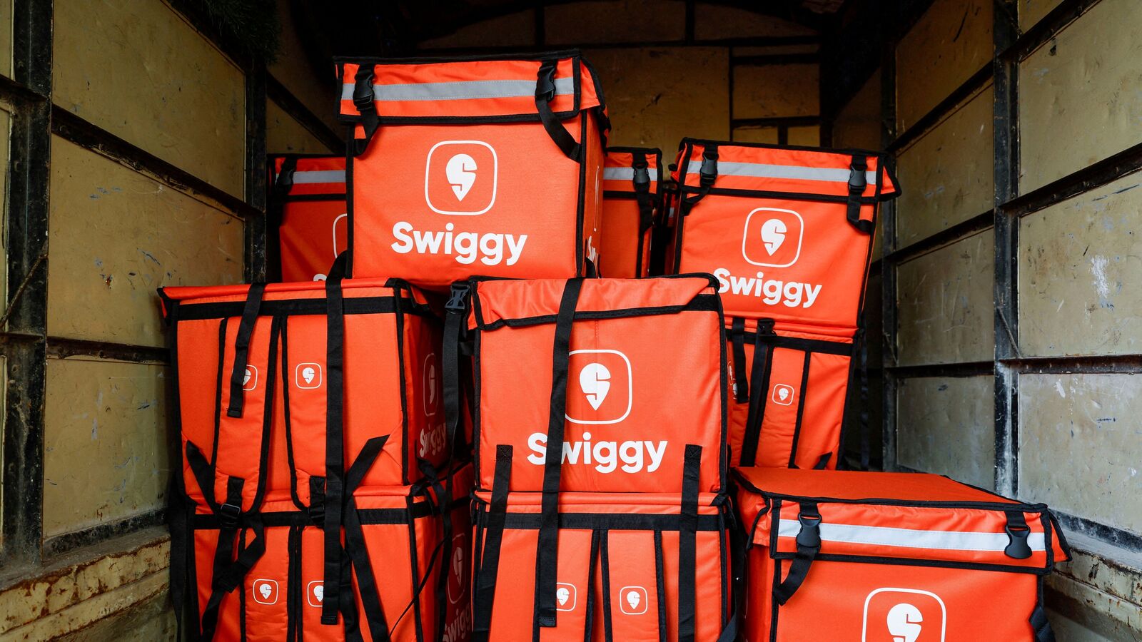 Swiggy upgraded to ‘Buy’ by HDFC Securities despite widening losses; target trimmed slightly to  ₹400 | Stock Market News