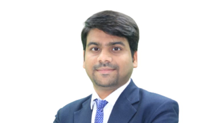 Shares to buy or sell: Sachin Gupta of 5paisa recommends Aurobindo Pharma, BDL shares today - 6 May 2025 | Stock Market News