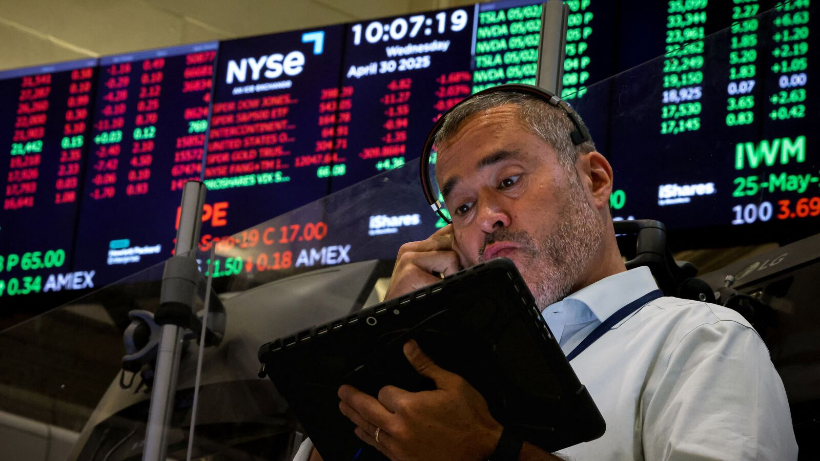 Wall Street today: Nasdaq climbs 2%, S&amp;P 500 gains 1% on strong results from Meta Platforms, Microsoft