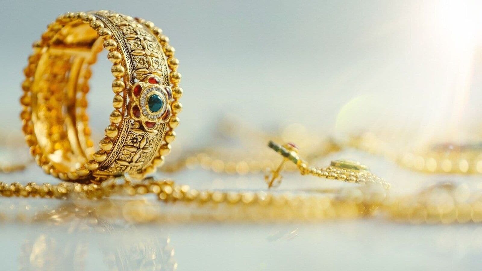 Kalyan Jewellers Q4 Results: Profit jumps 36% YoY to  ₹188 crore; dividend of  ₹1.50/share announced
