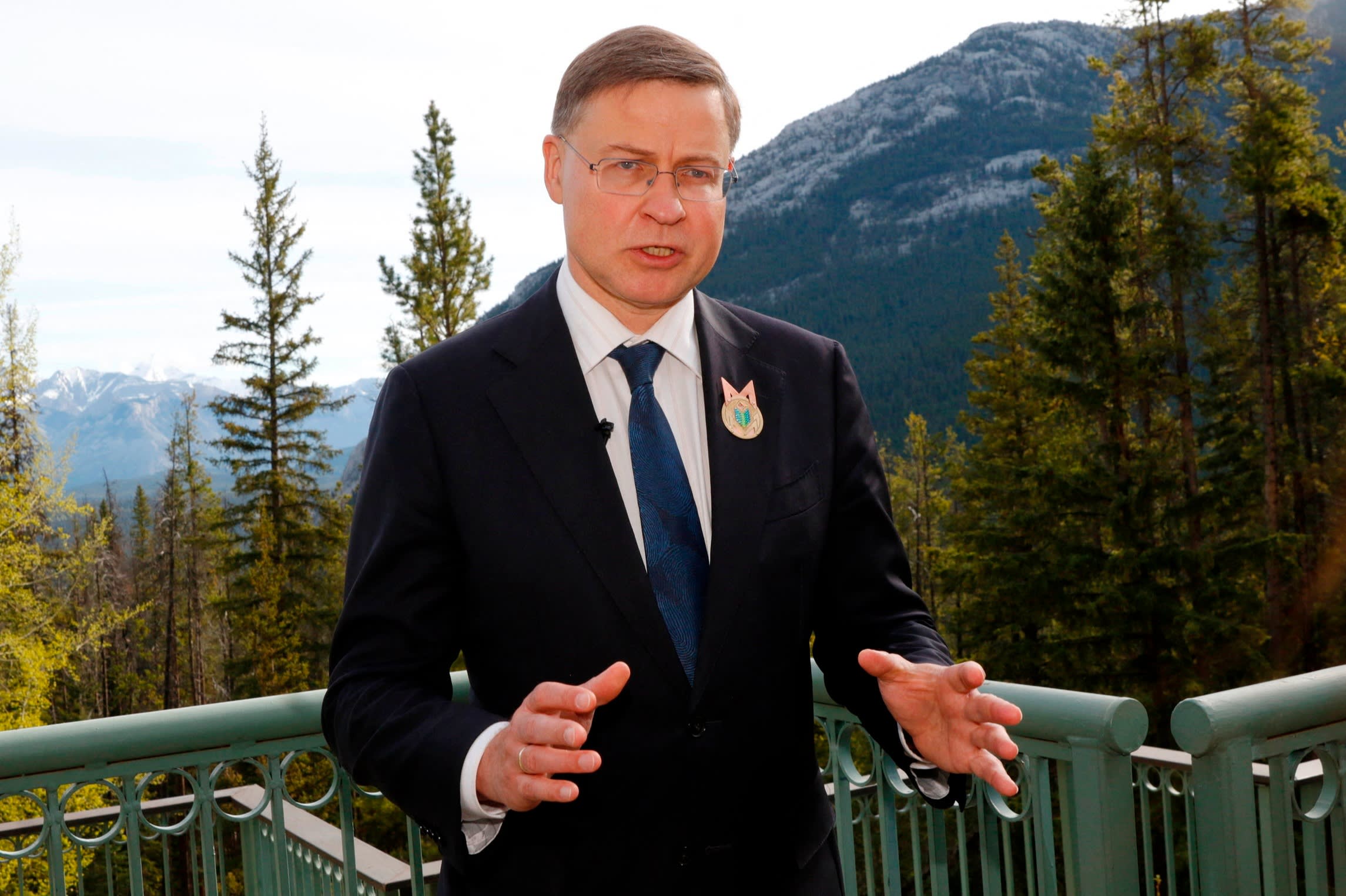 G7 ministers threaten more sanctions against Russia over Ukraine war