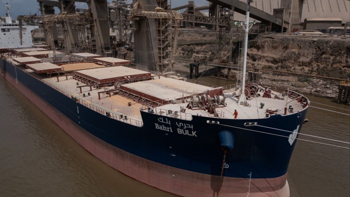 US threatens maximum tariffs as it takes tougher line on trade talks