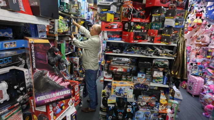 US-China trade ceasefire to drive early Christmas stockpiling