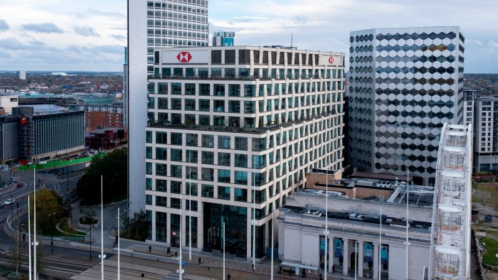 HSBC warns of bonus cuts for staff who work from home too much