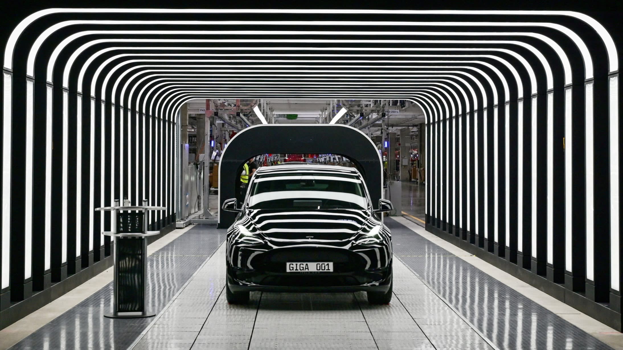 Tesla board explores new pay deal for Elon Musk