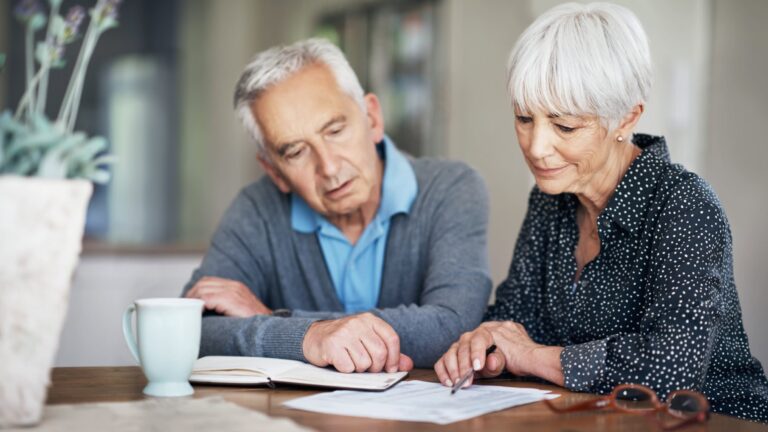 Should ordinary US retirement accounts be investing in private assets?