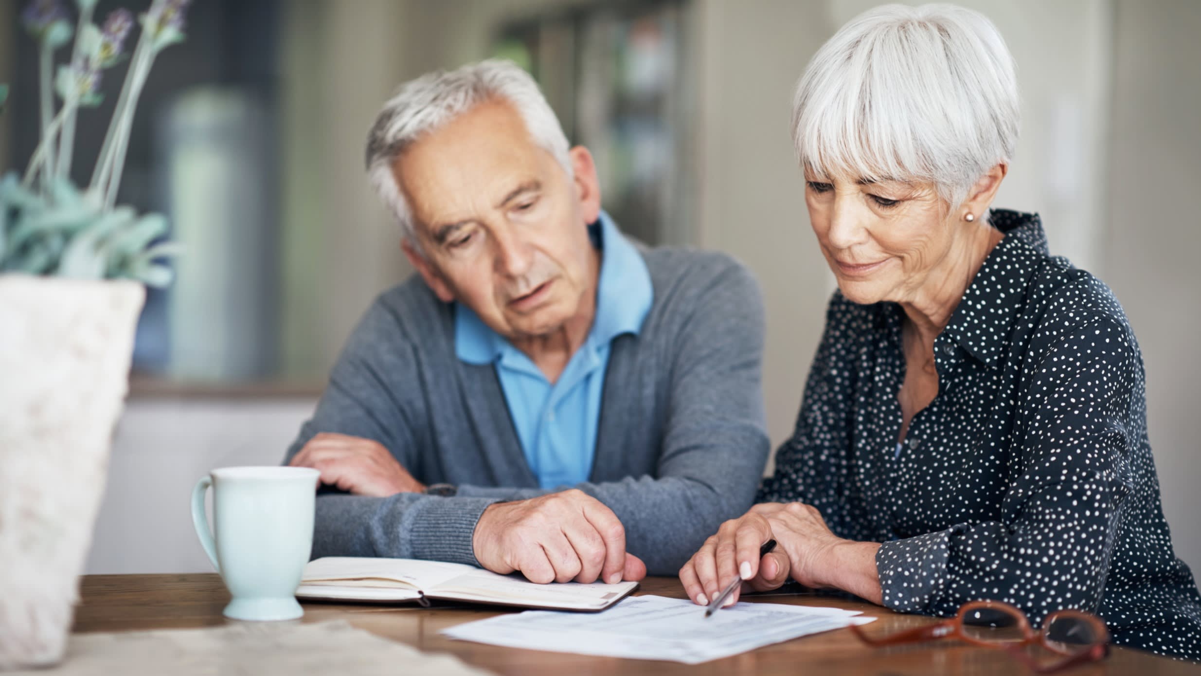 Should ordinary US retirement accounts be investing in private assets?