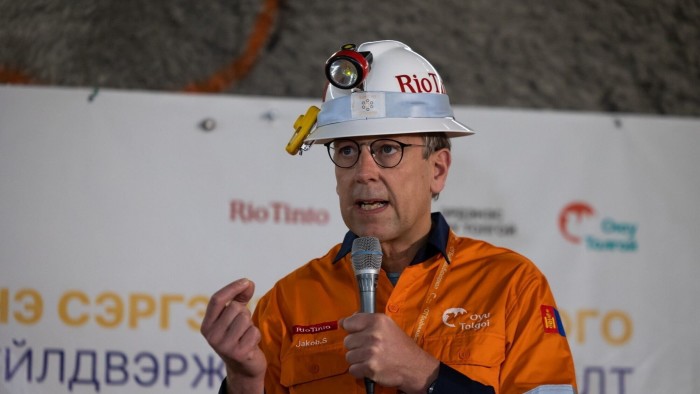 Rio Tinto chief Stausholm to step down