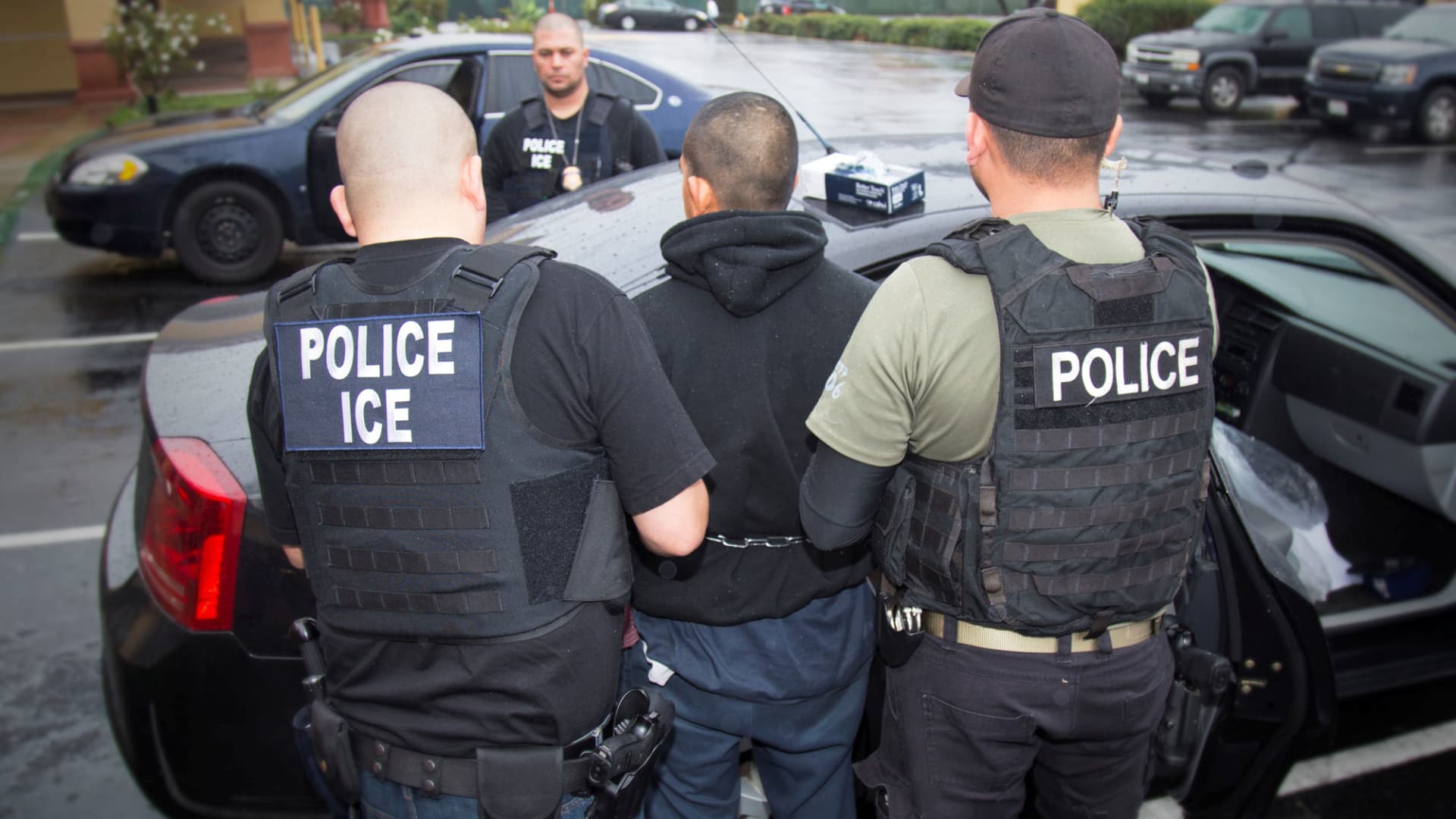 Despite promise to remove 'worst of the worst,' ICE has arrested only 6% of known immigrant murderers