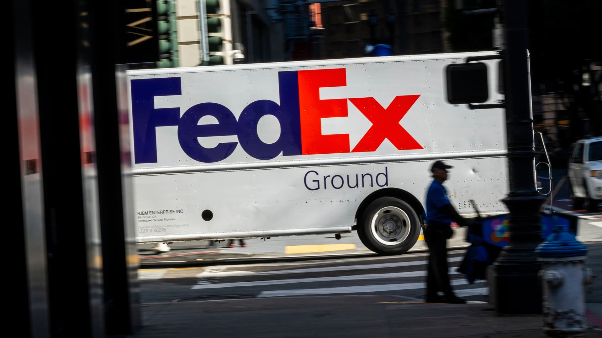 FedEx beats earnings estimates, forecasts $1 billion cost savings in the next fiscal year