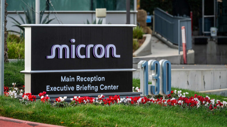 This chip stock that’s been hotter than Nvidia is set to report earnings. Here’s what analysts expect