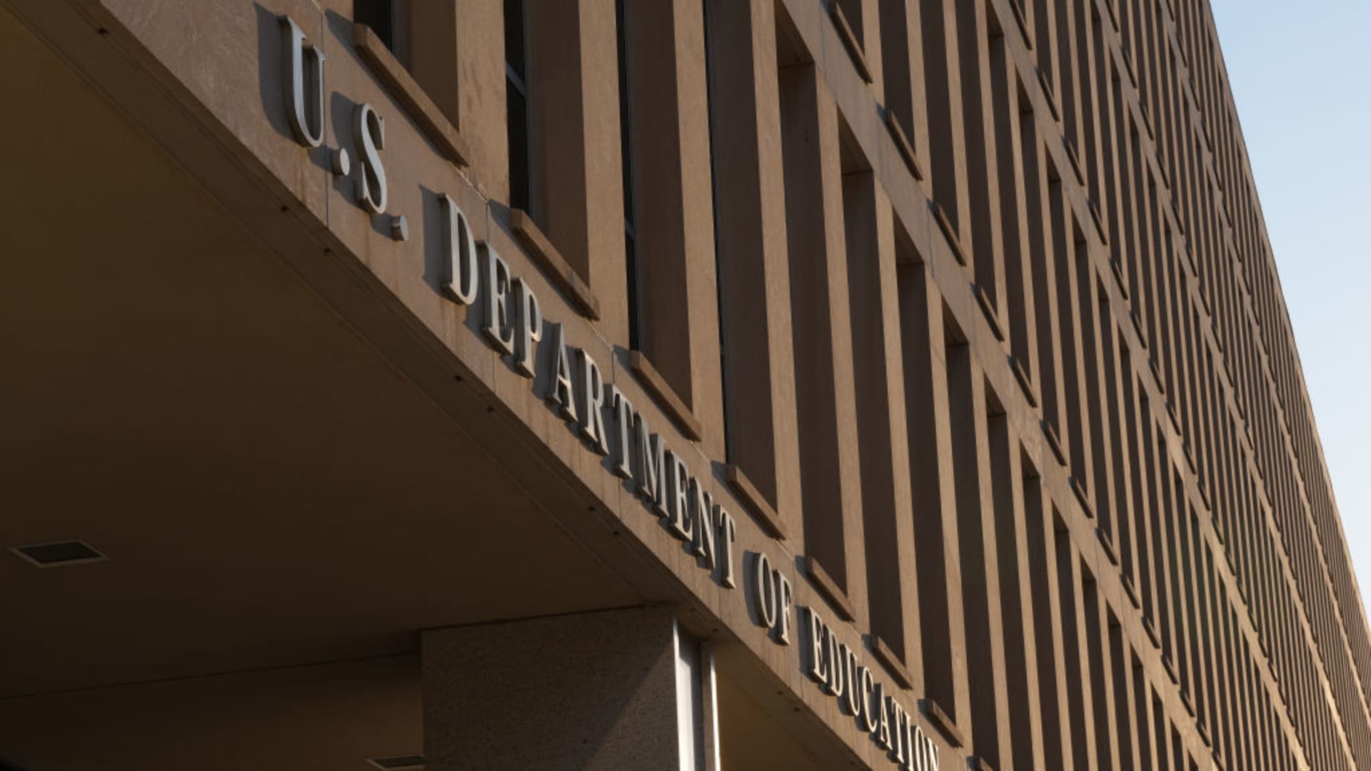 Trump administration pauses Social Security benefit cuts over defaulted student loans