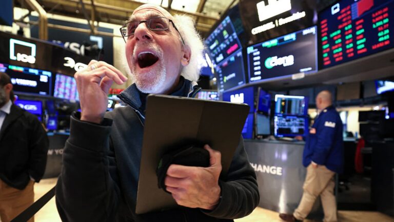 3 forces driving a record week for stocks as 7 portfolio names hit new highs